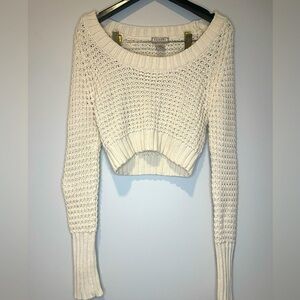 CROCHET CROPPED SWEATER